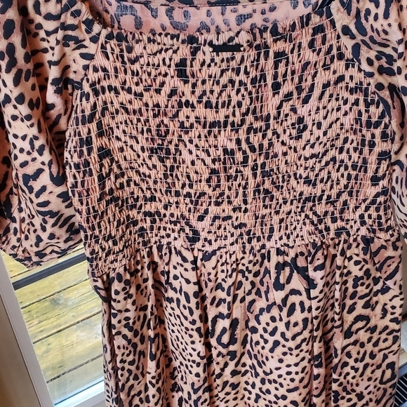 Billabong Paradise Leopard Puff Sleeve Mini Sz. L Dress NWT - Picture 12 of 13